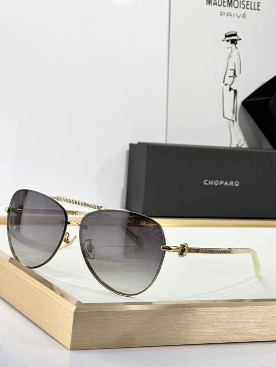 Picture of Chopard Sunglasses _SKUfw70786940fw